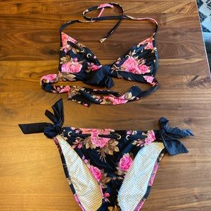 Betsy Johnson floral bikini set